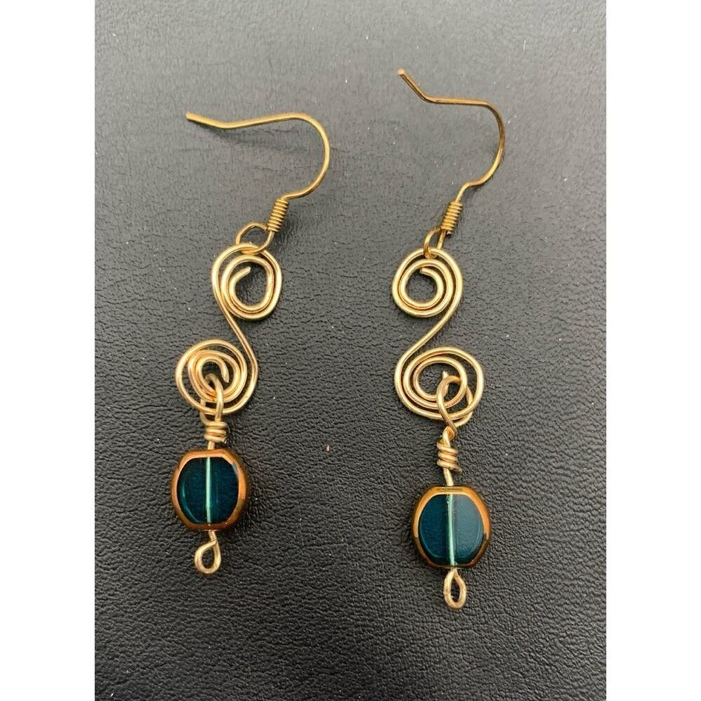 Beautiful Artsy Gold Tone Spiral Earrings With A Blue Copper Coated Glass Bead - Picture 2 of 4